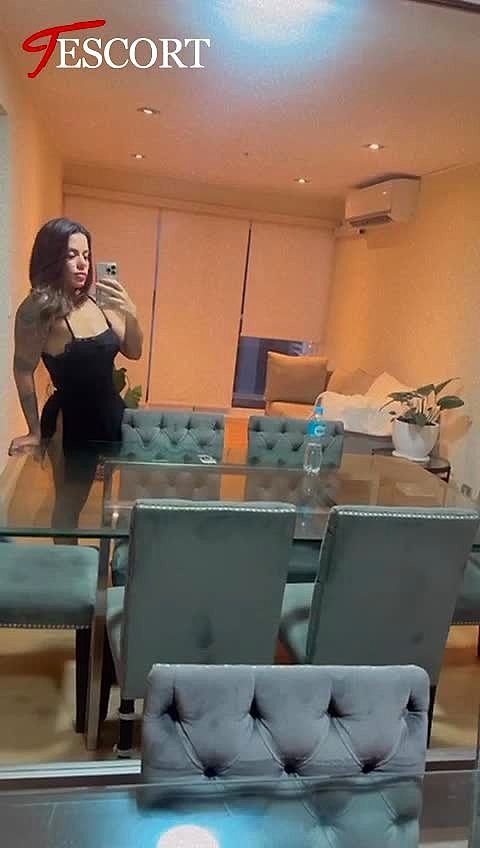 Mel gomes Video Background