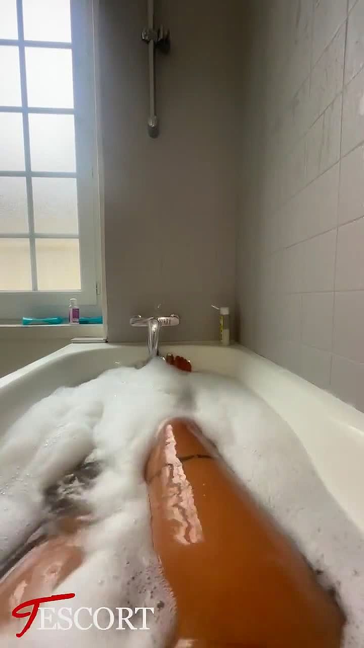 Bonnesuceuse Video Background