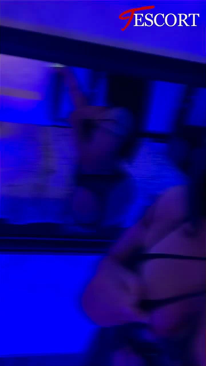 Mya Vidéo Arrière-plan