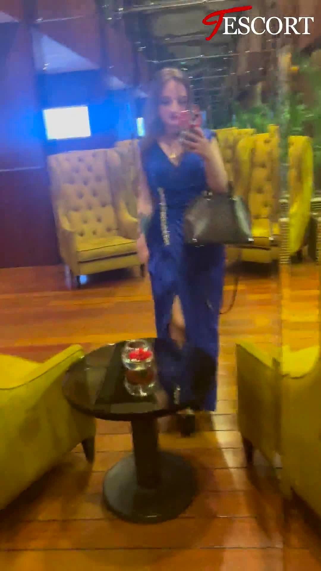 Emma Video Background