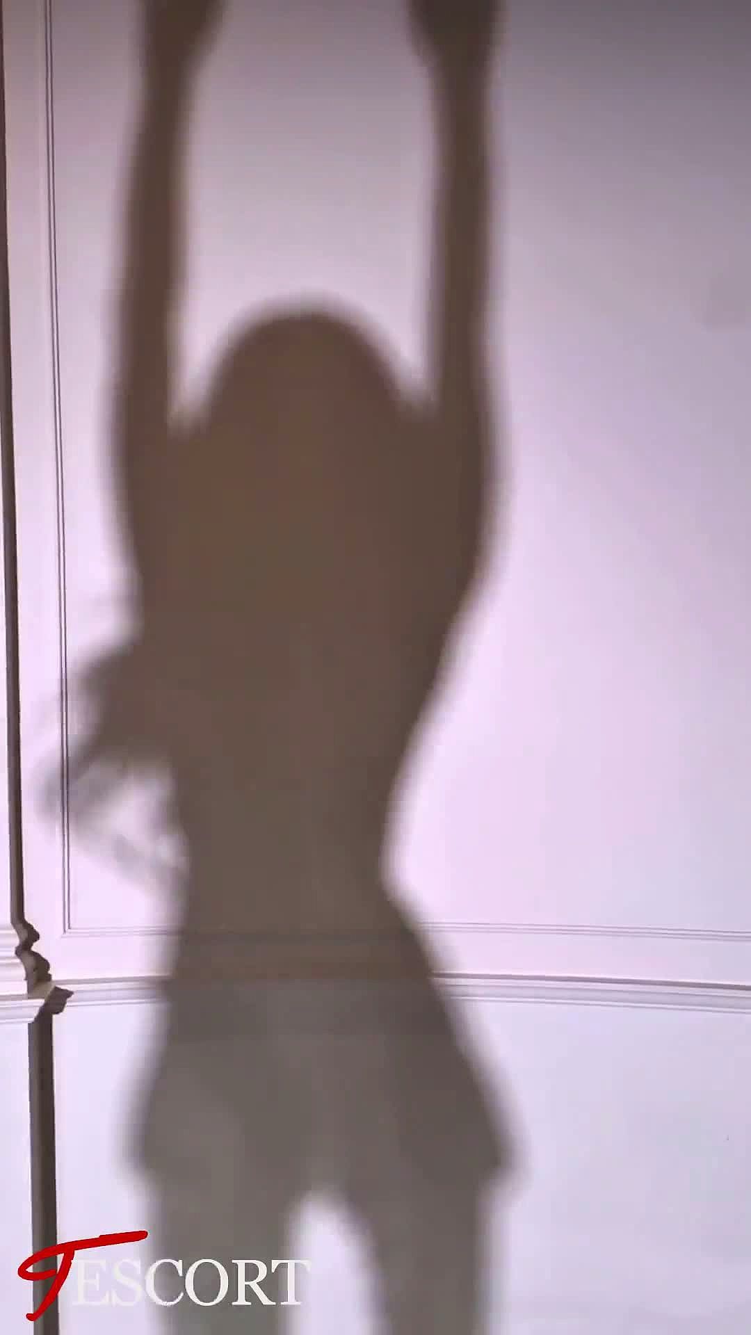 Sara Video Background