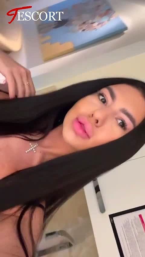 Jenifer Video Background