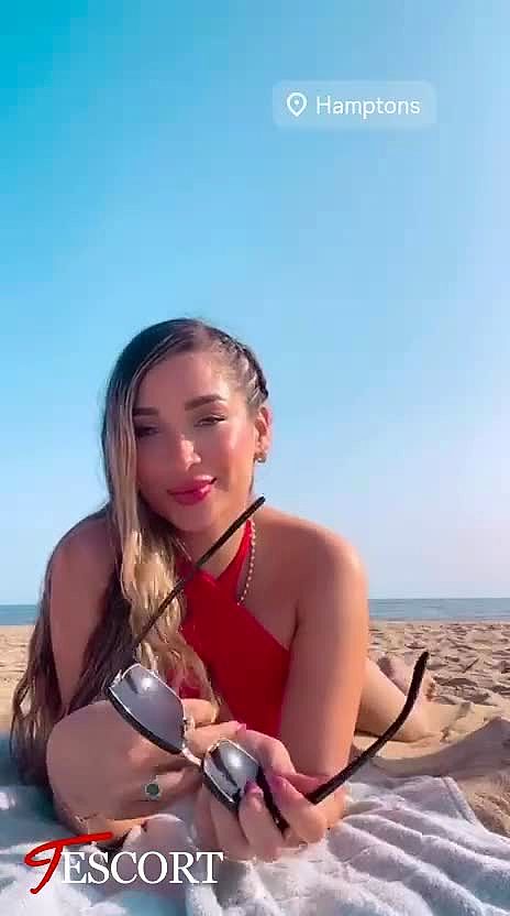 Valentina Video Background