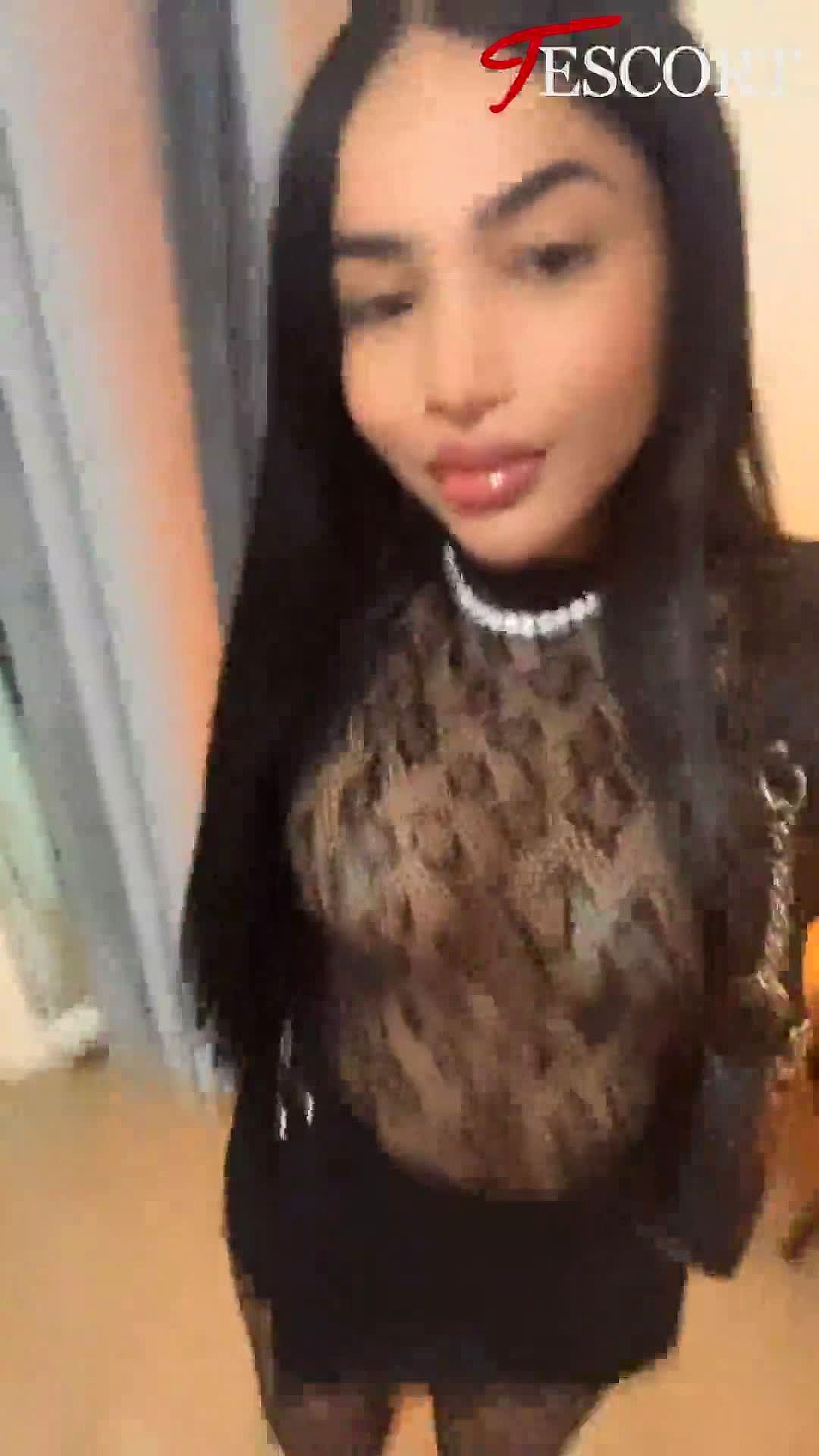 Fanny Video Background