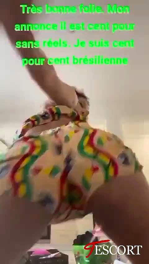 Lolita la reine du plaisir Video Background