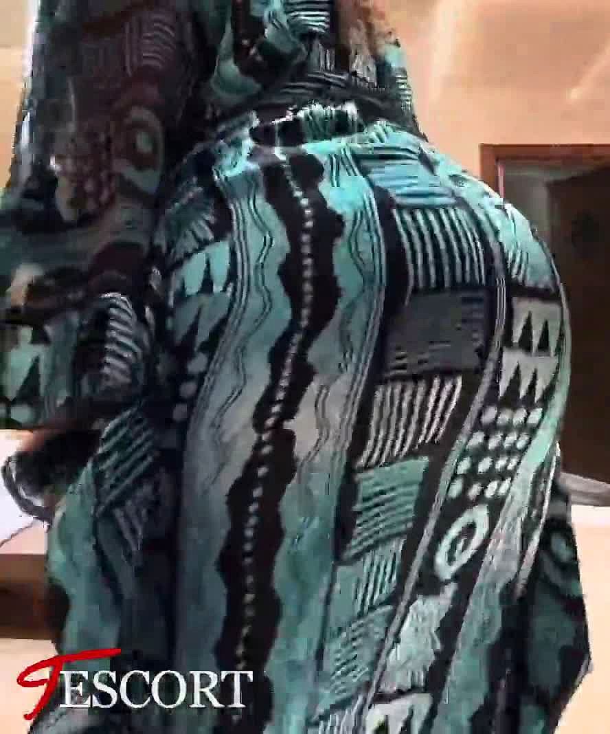 Sandra & Channa Video Background