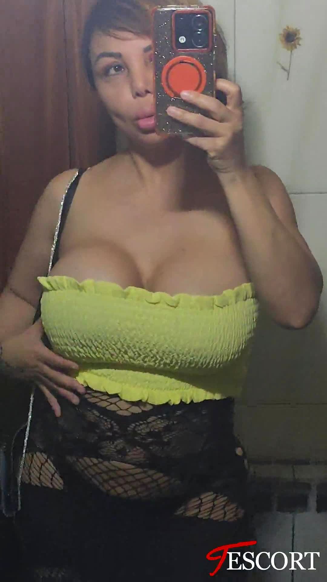 Angelina69XXX Vidéo Arrière-plan