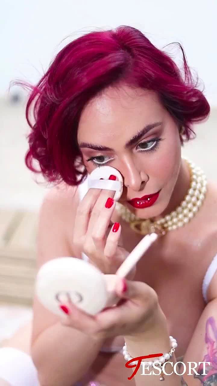 Barbra Perez Video Background