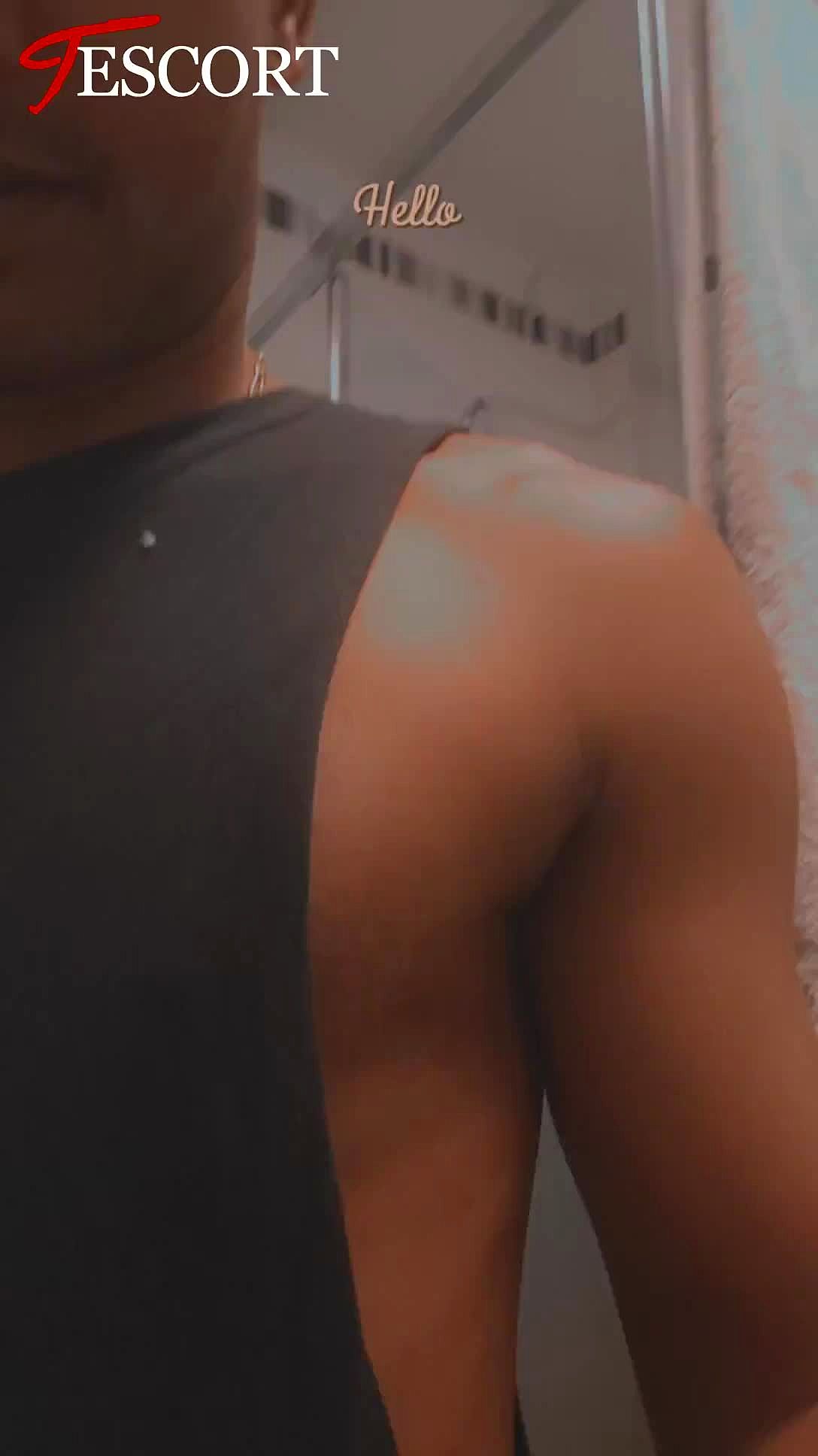 Ivoan Video Background