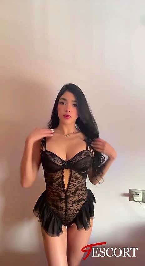 mia Video Background