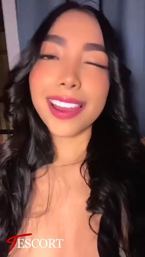 Danna Video Background