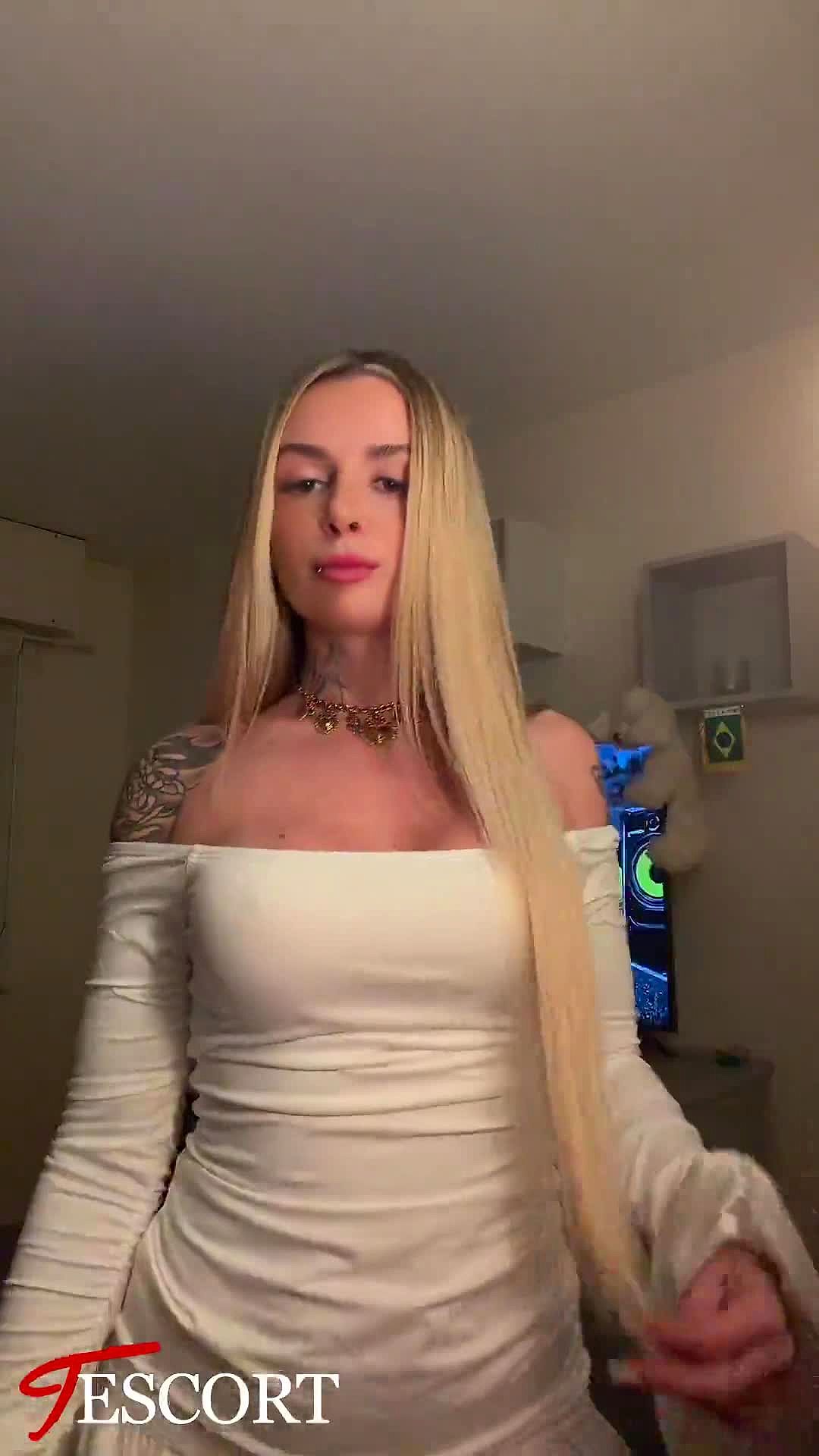 bruna carvalho Video Background