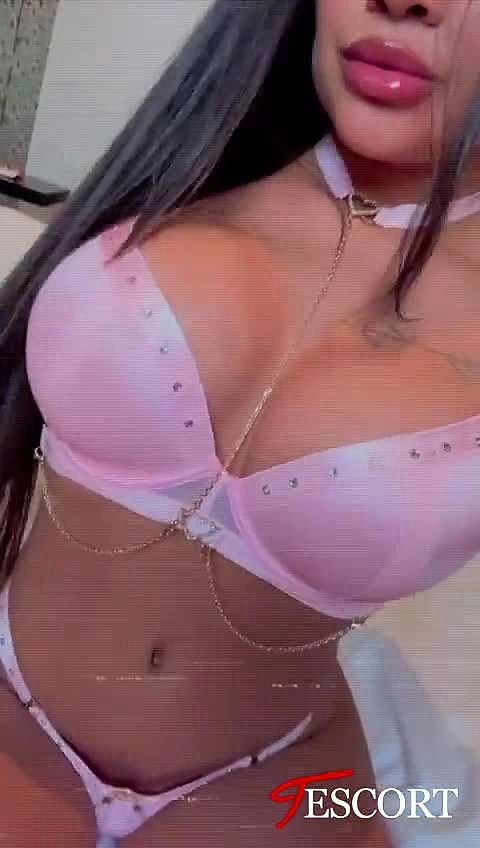 Deplacement Luara Video Background