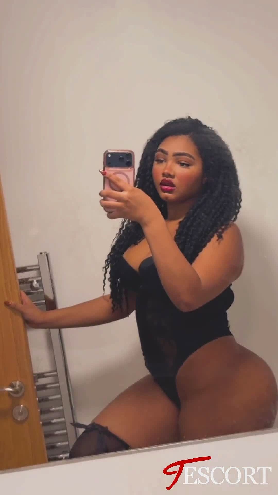 Samya Neri🧸 Video Background