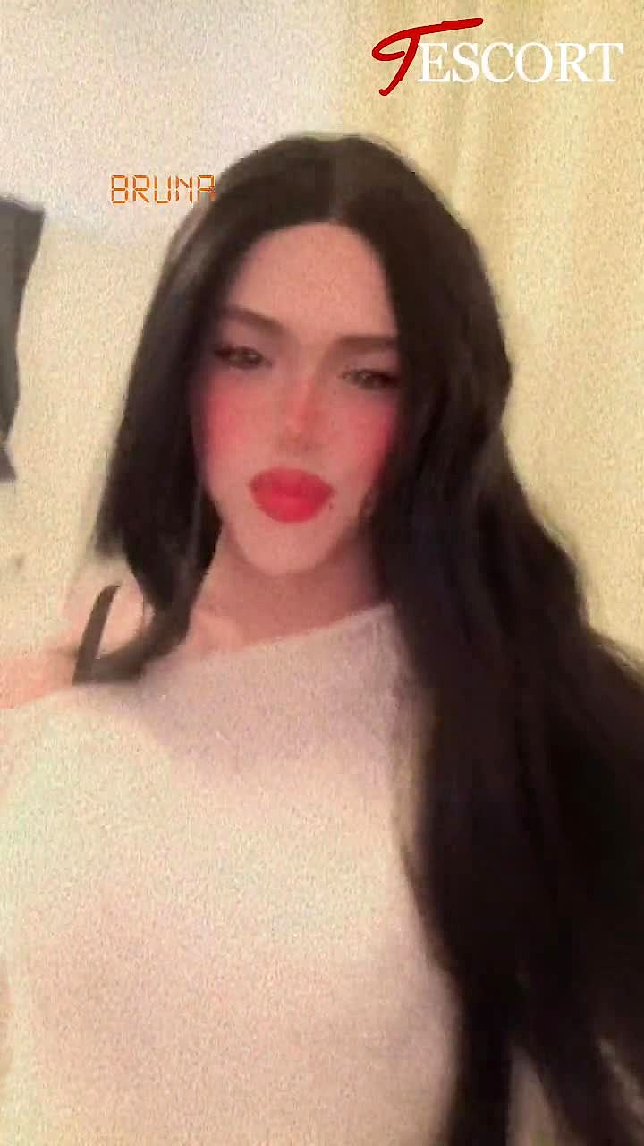 Brunaa1 Video Background
