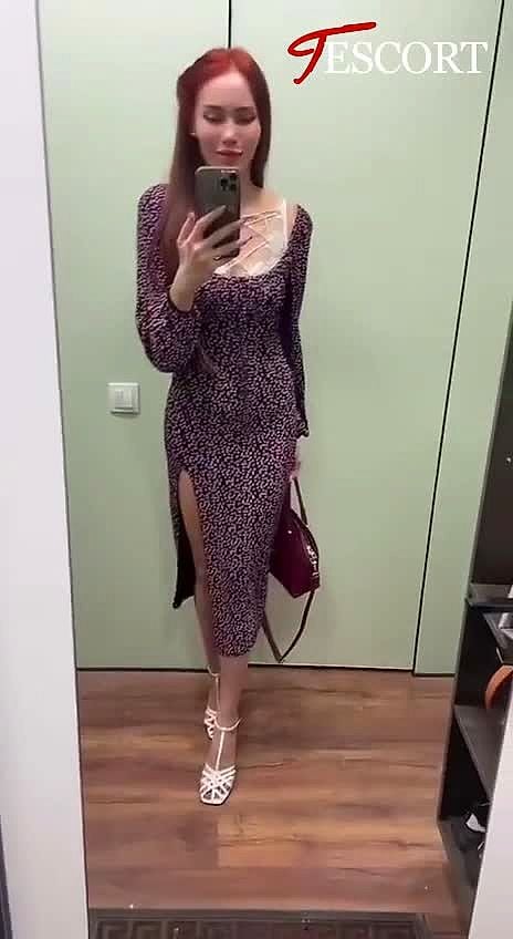 ELAIRA Vidéo Arrière-plan