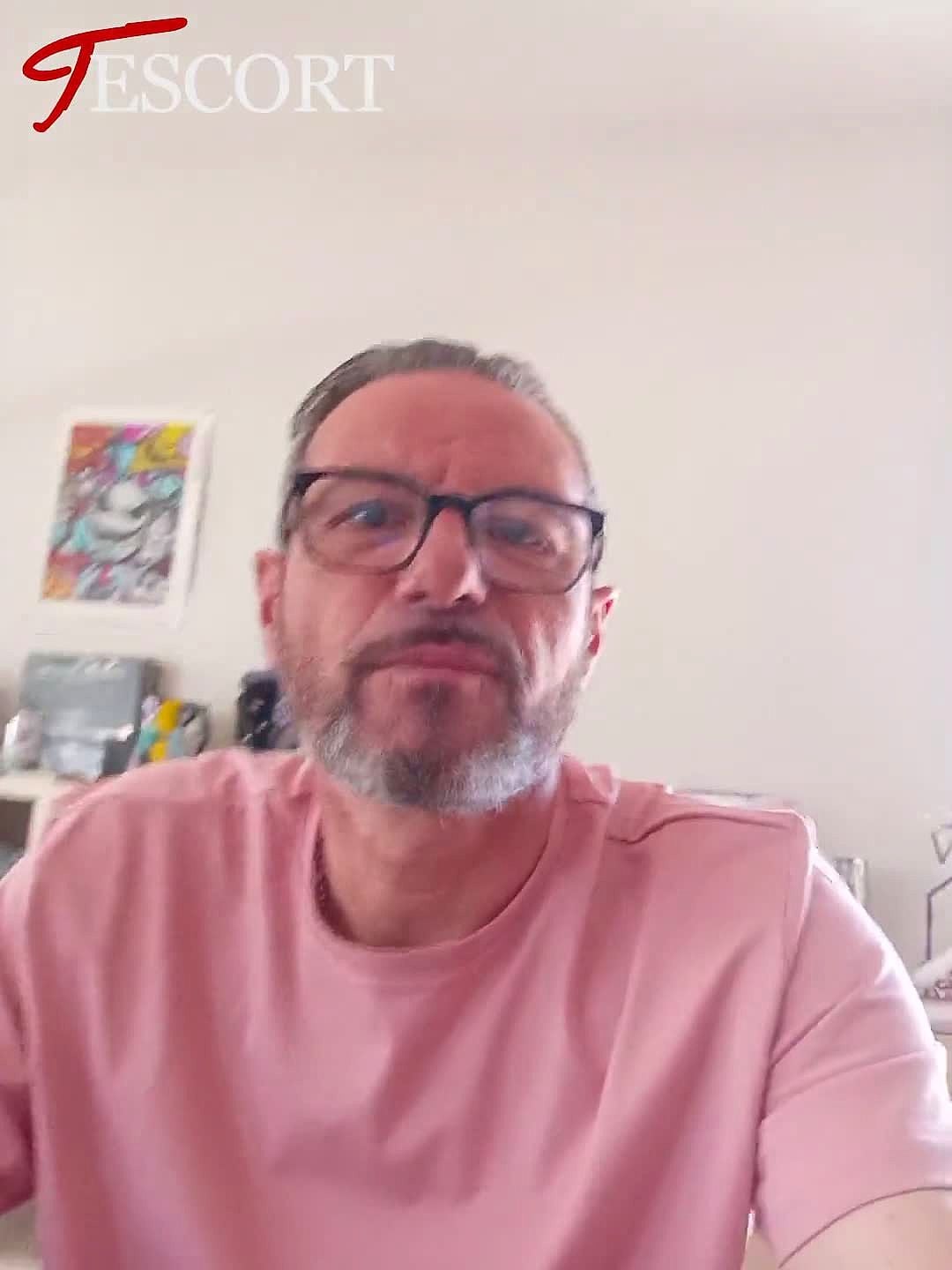 Fred67500 escort boy Vidéo Arrière-plan