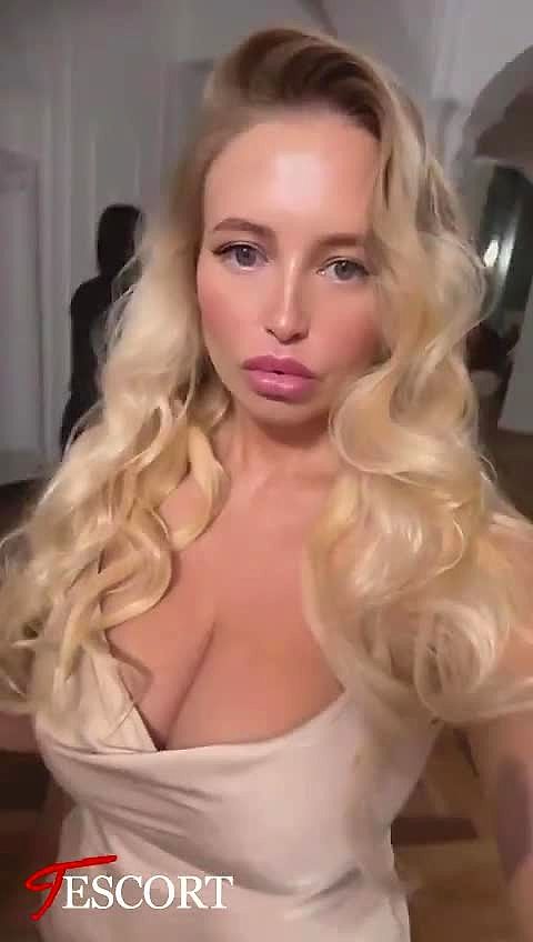 KAROLINA LUXURY Vidéo Arrière-plan