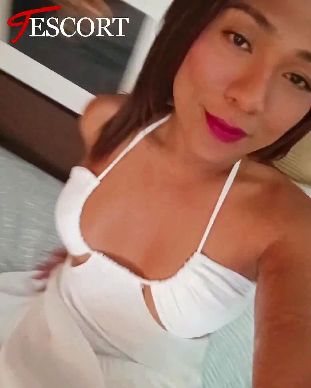 JanineAsian Vidéo Arrière-plan