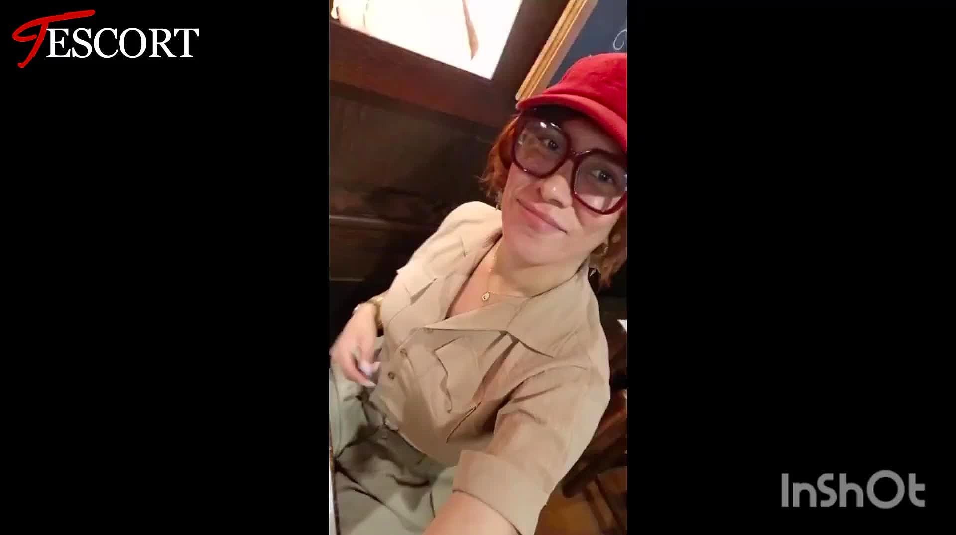 VIOLETA NICE Vidéo Arrière-plan
