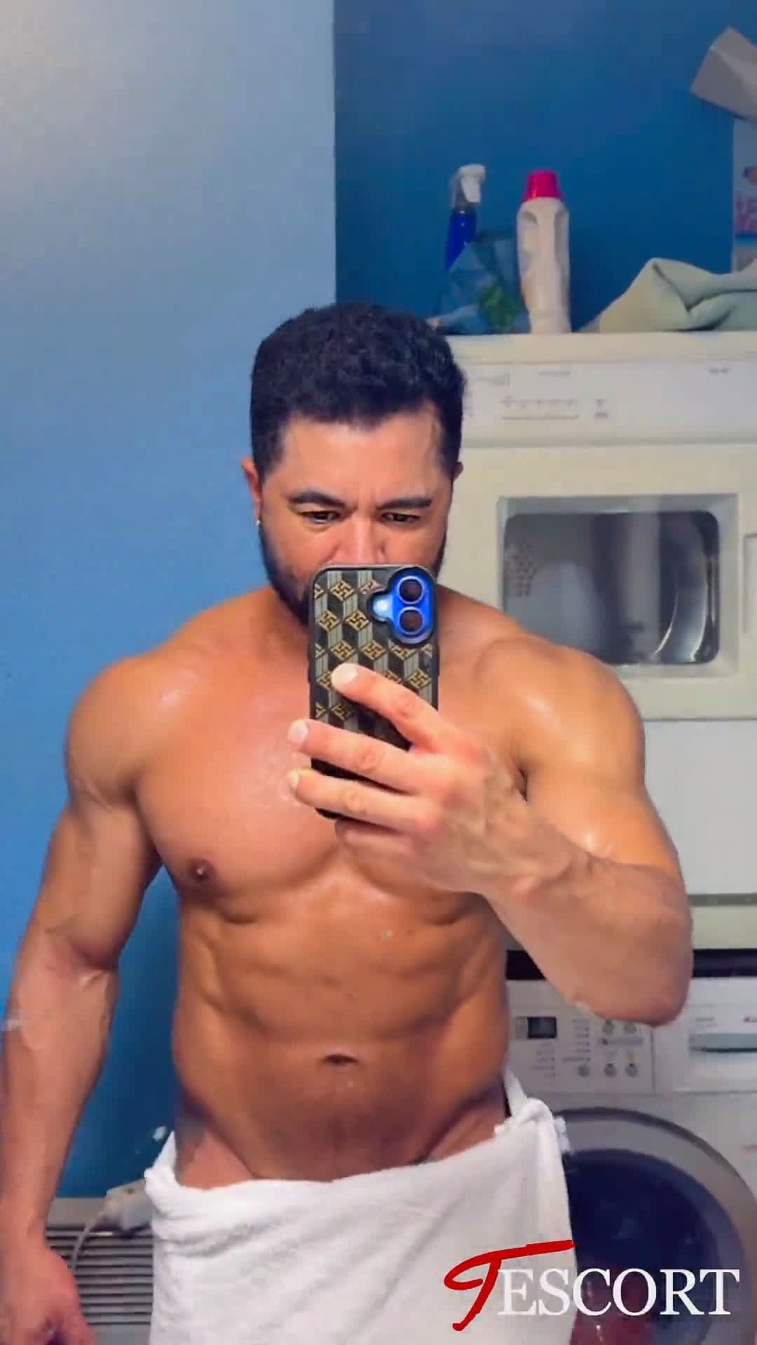 Karlos Video Background