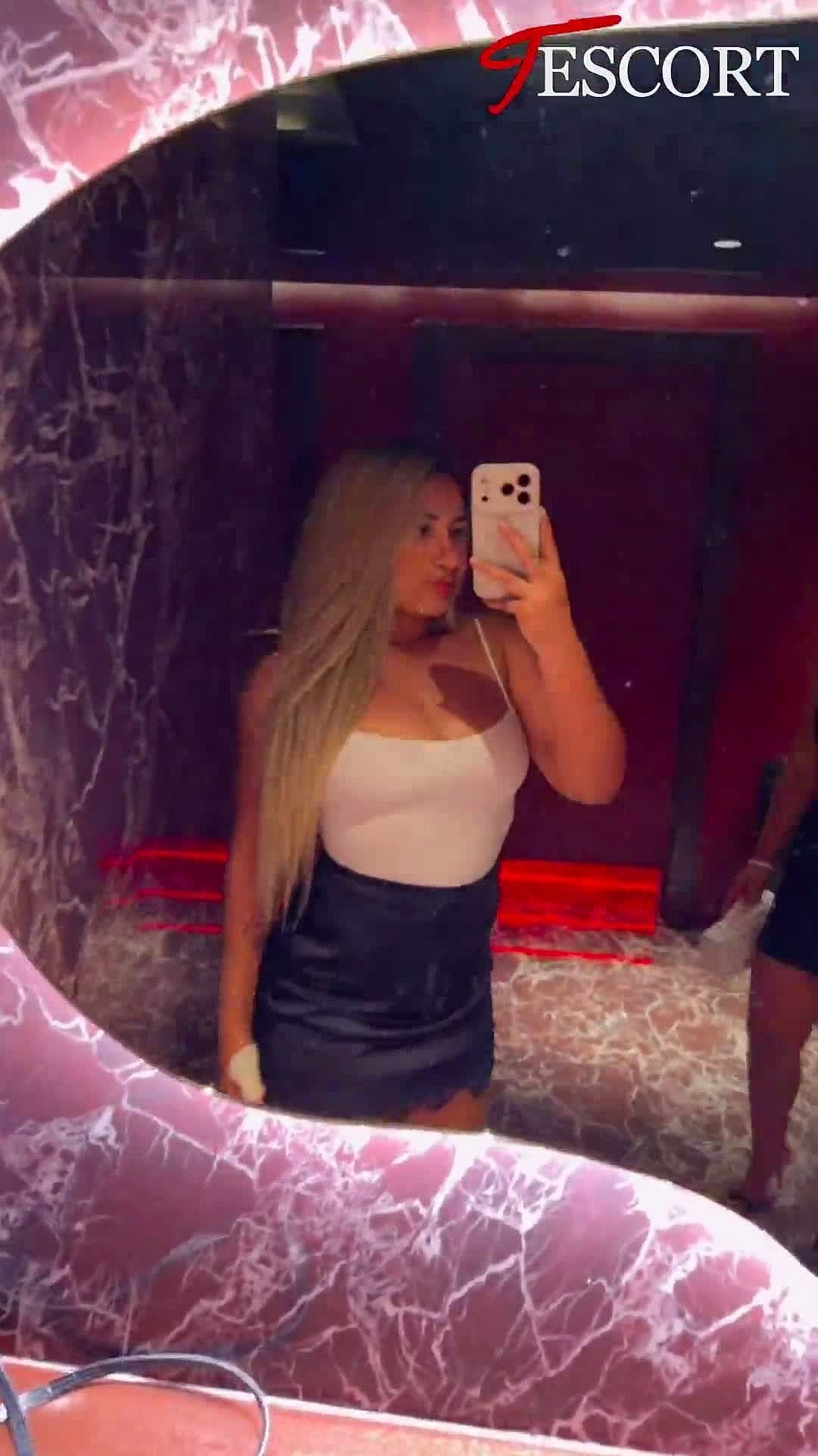 Bia Video Background