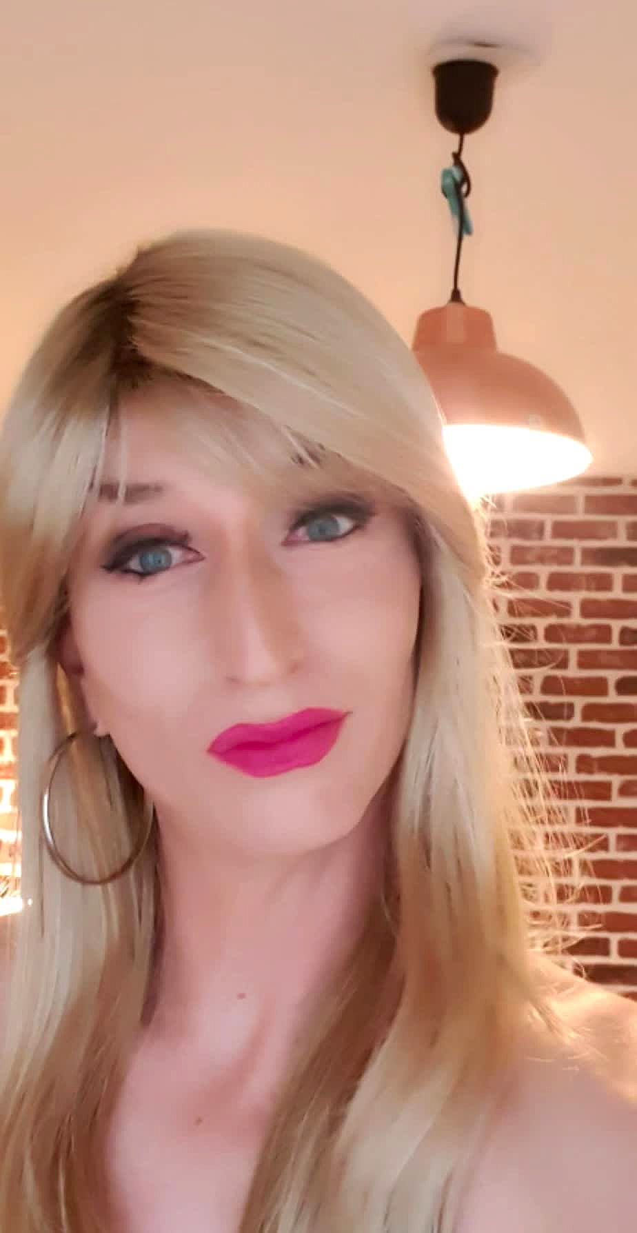 Clara Video Background