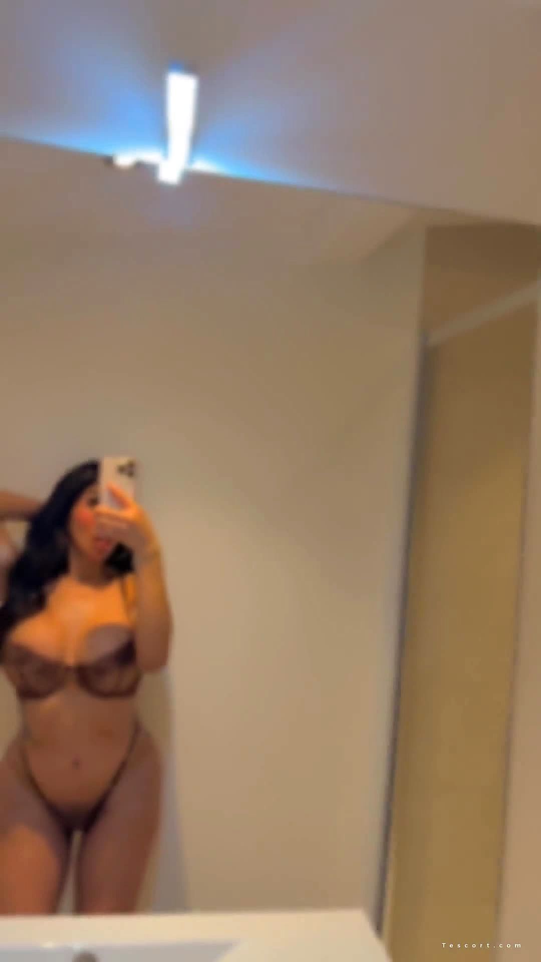 ATHENEA BELLA Video Background