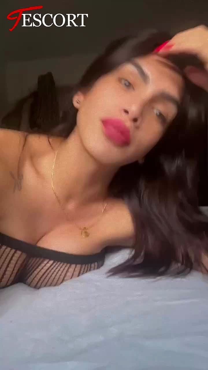 Veronica TS XXL Vidéo Arrière-plan
