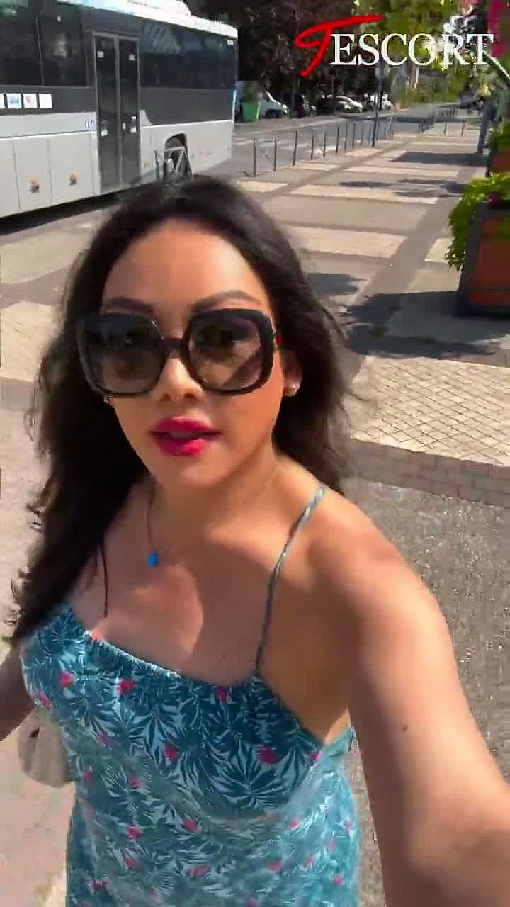 Salome trans Vidéo Arrière-plan