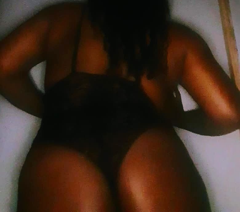 Vaniamiel Video Background