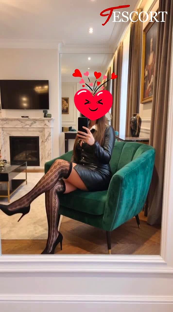 Moniqa Vidéo Arrière-plan