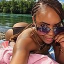 LadySacha Commentaire