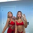 DUO_Two girlfriends Commentaire