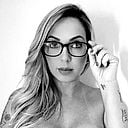 Laura - Milf Commentaire