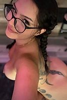 Lari - Rosny-sous-Bois Escorts