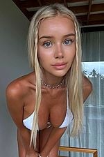 GIGI - Paris Escorts