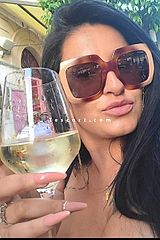 Desy - Tarbes Escorts
