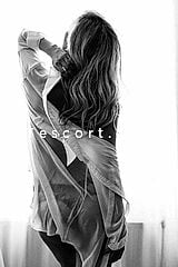 Lilia - Escort Girl Paris