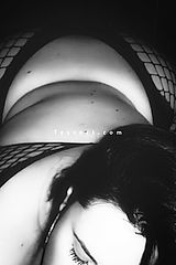 Issis - Paris Escorts