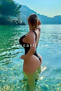 Emma French Bimbo - Escort Girl Biarritz
