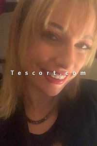 Azzura - Reims Escorts