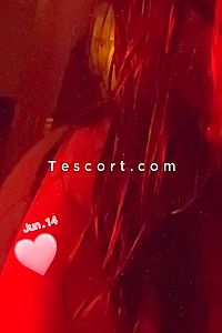 Laure - Escort Girl Royan