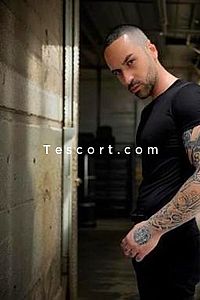 Lorenzo - Escort Boy Versailles