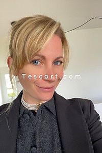 Romilis - Poitiers Escorts