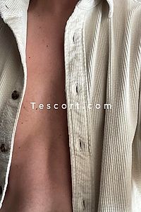 Esco22 - Escort Boy Ajaccio