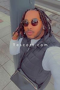 Ticonnais - Angers Boy Escorts