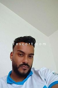 Kevin - Escort Boy Dole