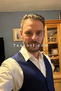 Steve - Escort Boy Lens