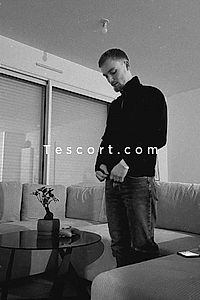 Emi - Amiens Boy Escorts